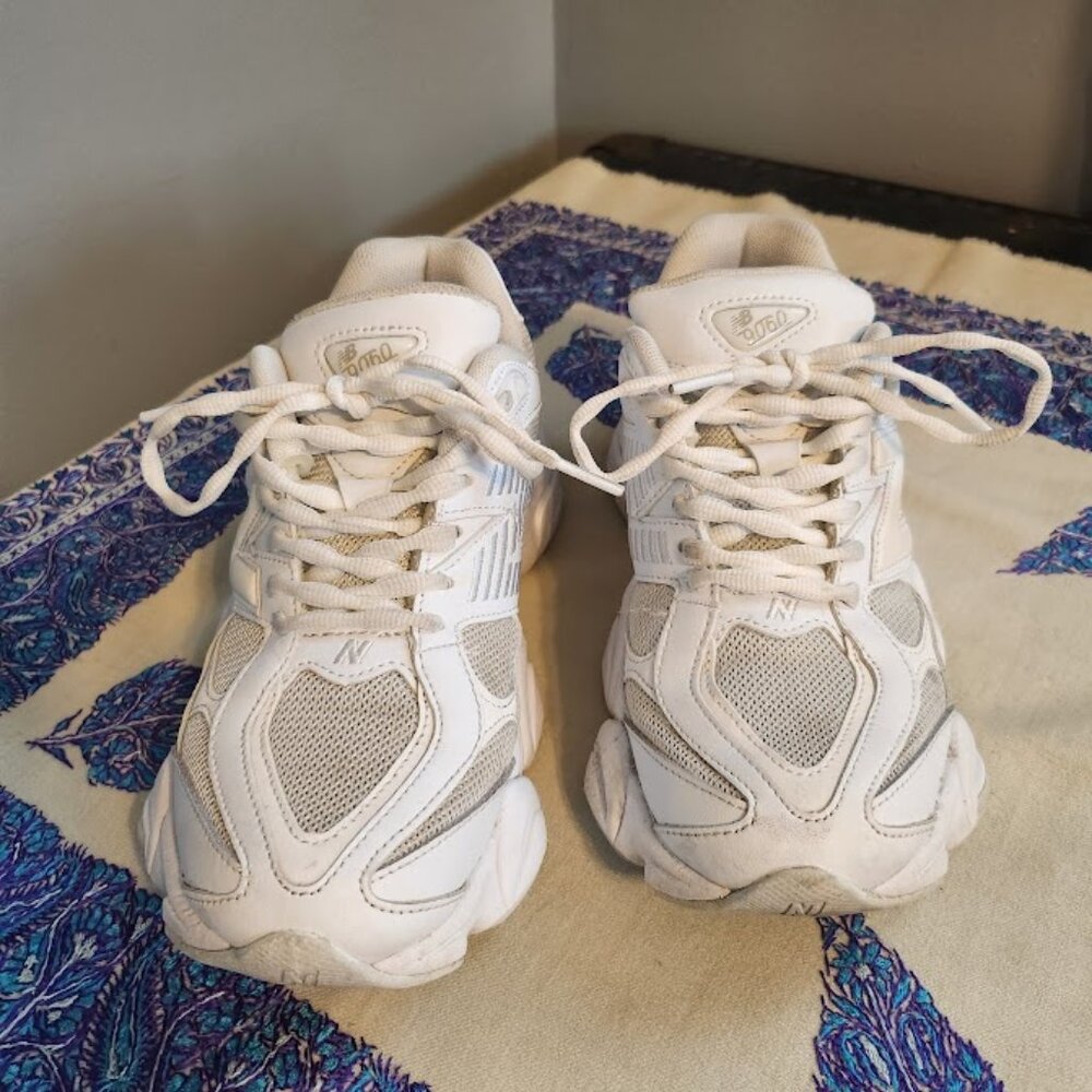 New Balance 9060 White Low Top EU 40 M7/W8.5